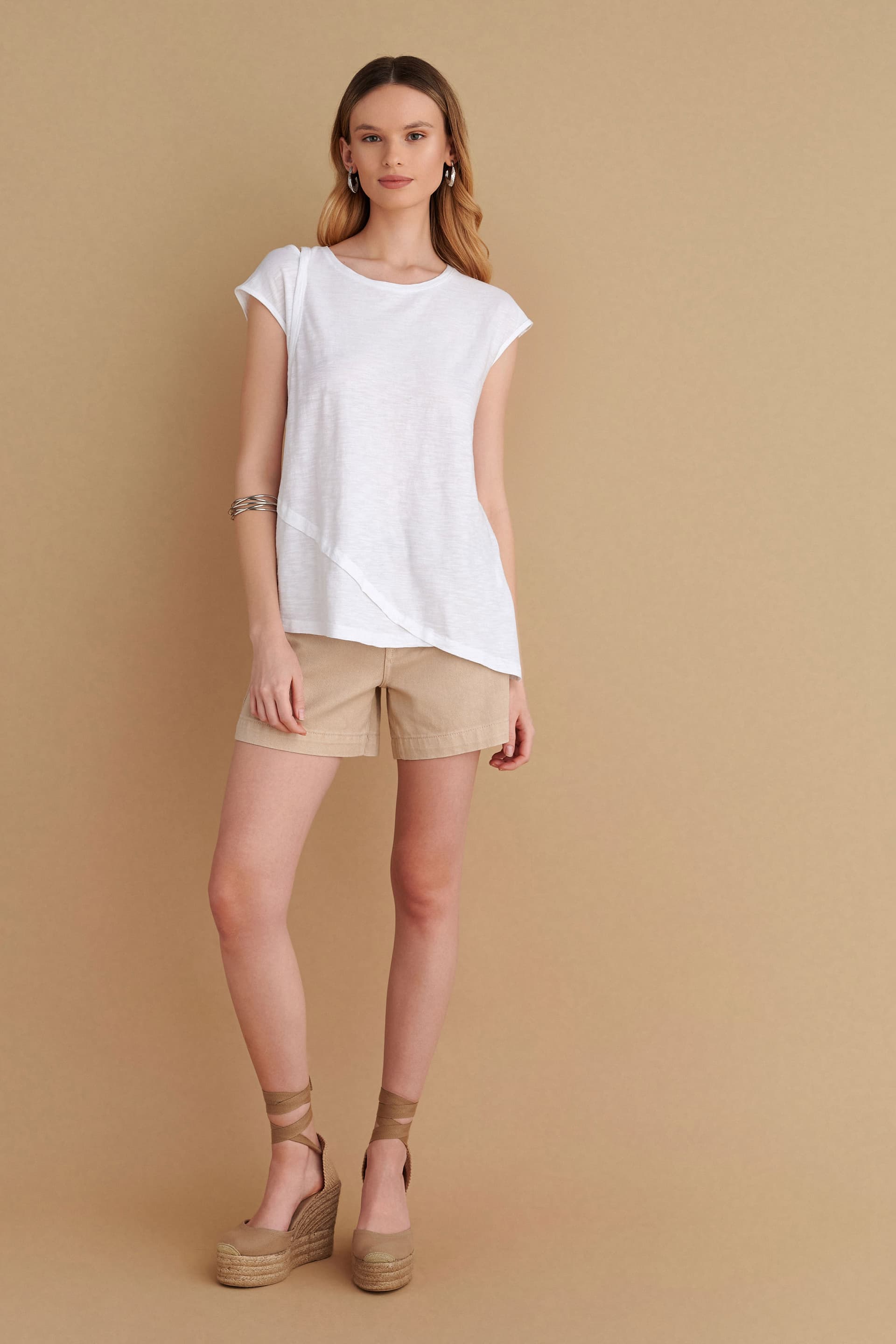 Μπλούζα με άνοιγμα στον ώμο - Λευκό