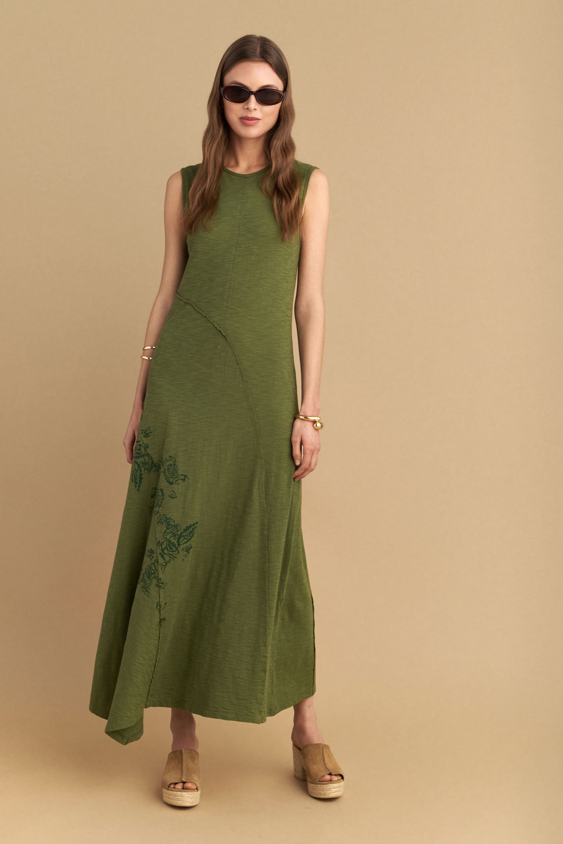 Φόρεμα φλάμα με abstract φλοράλ σχέδιο - Ανοιχτό Χακί