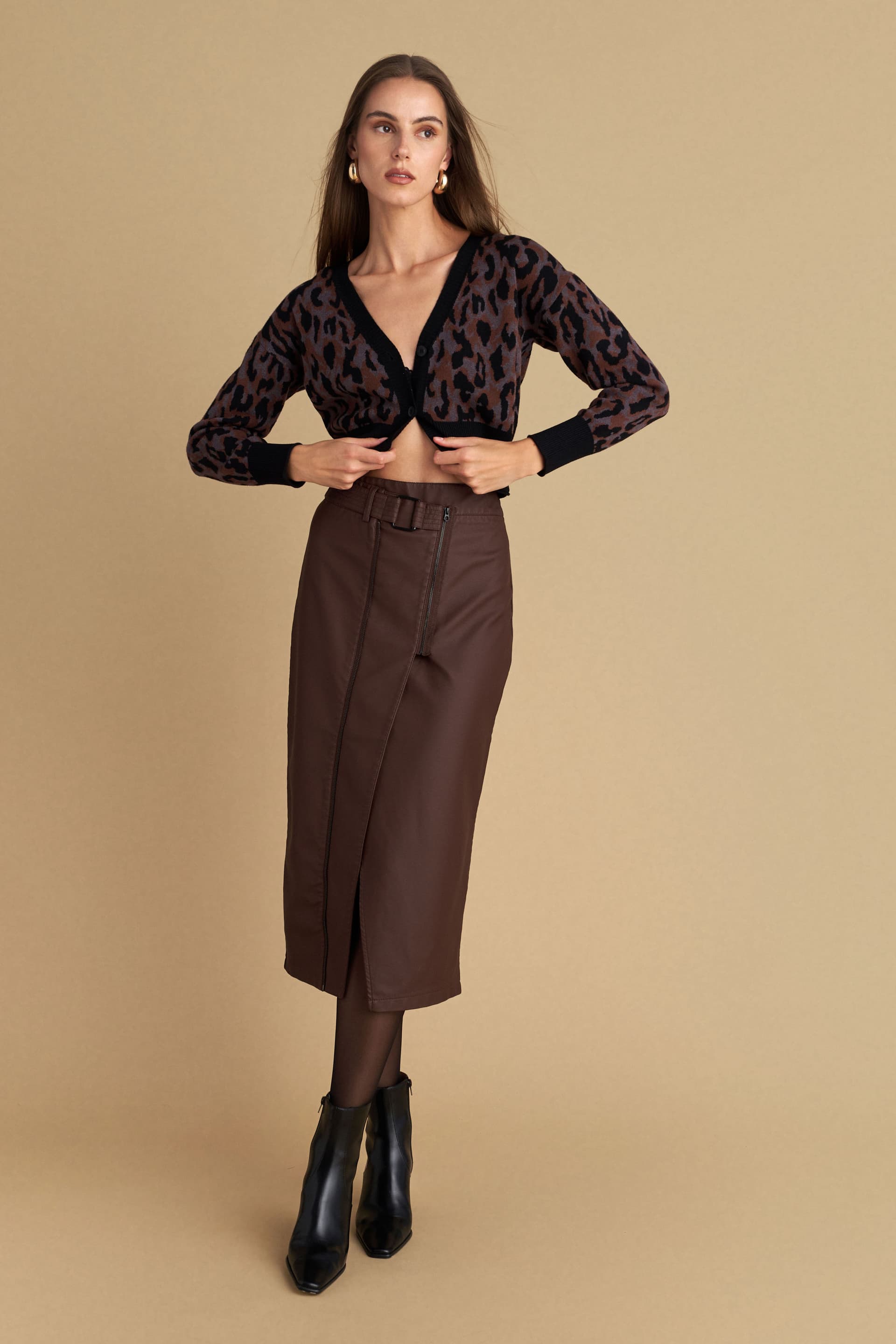 Φούστα μίντι δερματίνη - CHESTNUT