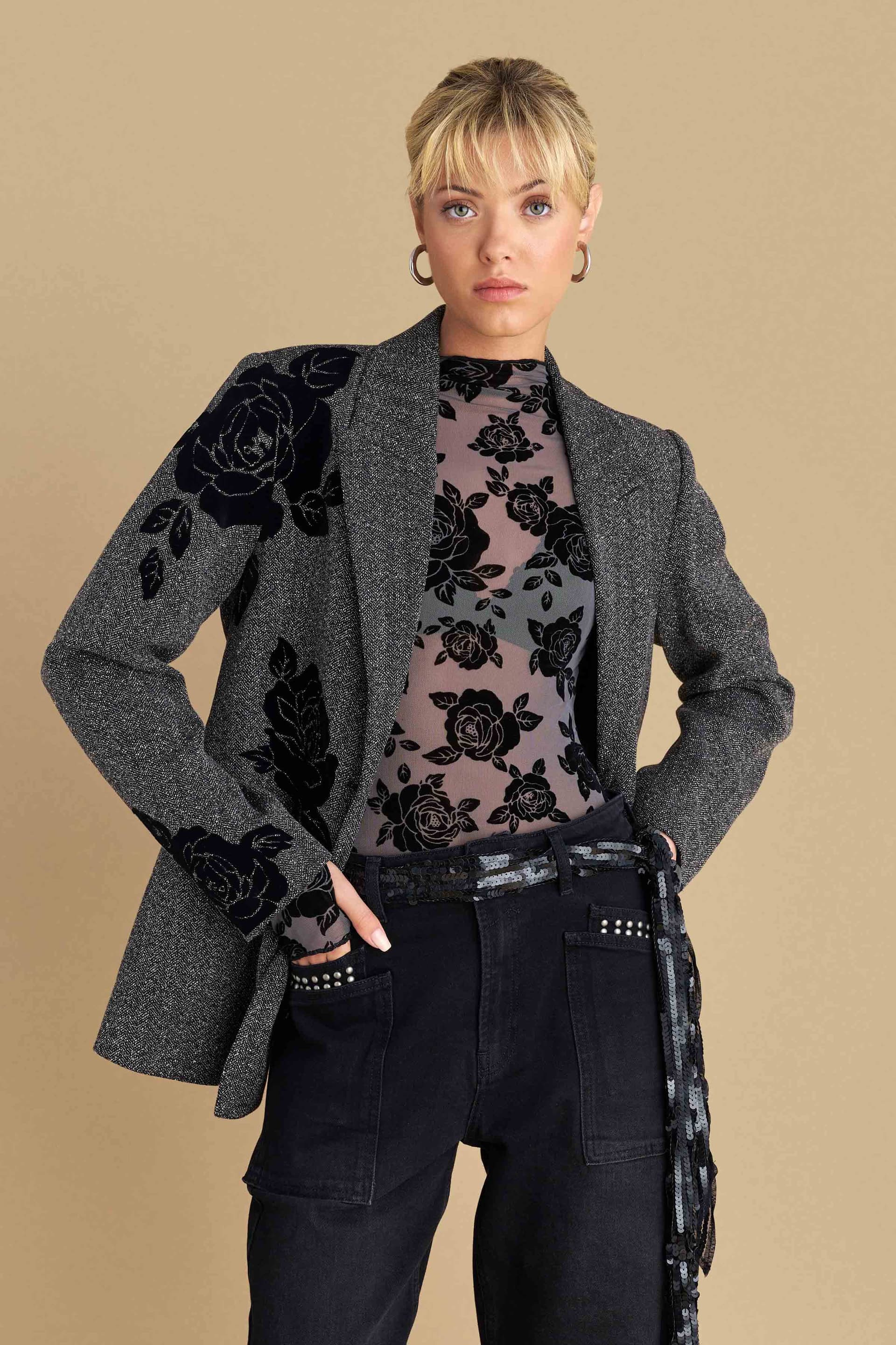 Σακάκι με βελούδινες λεπτομέρειες - Μαύρο