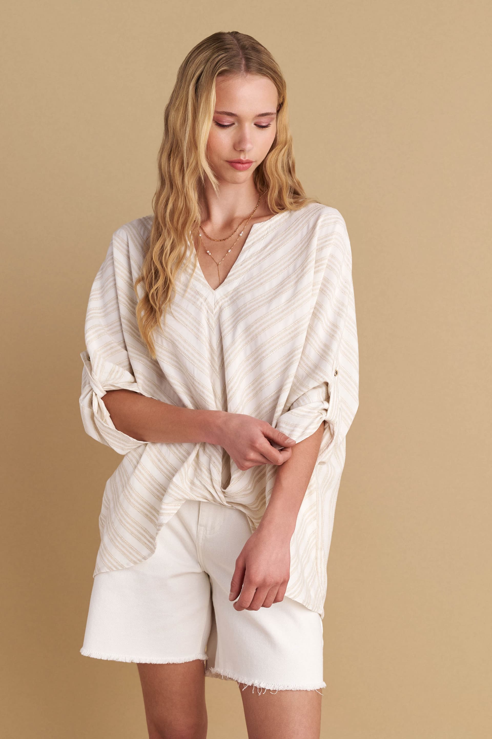 Τουνίκ με v λαιμόκοψη - Λευκό