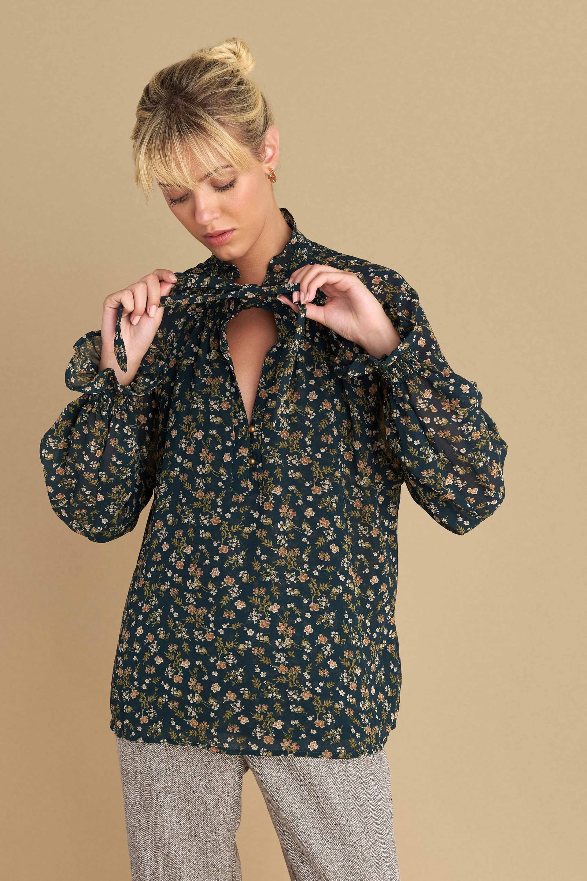 Τοπ φλοράλ μακρυμάνικο - Πολύχρωμο