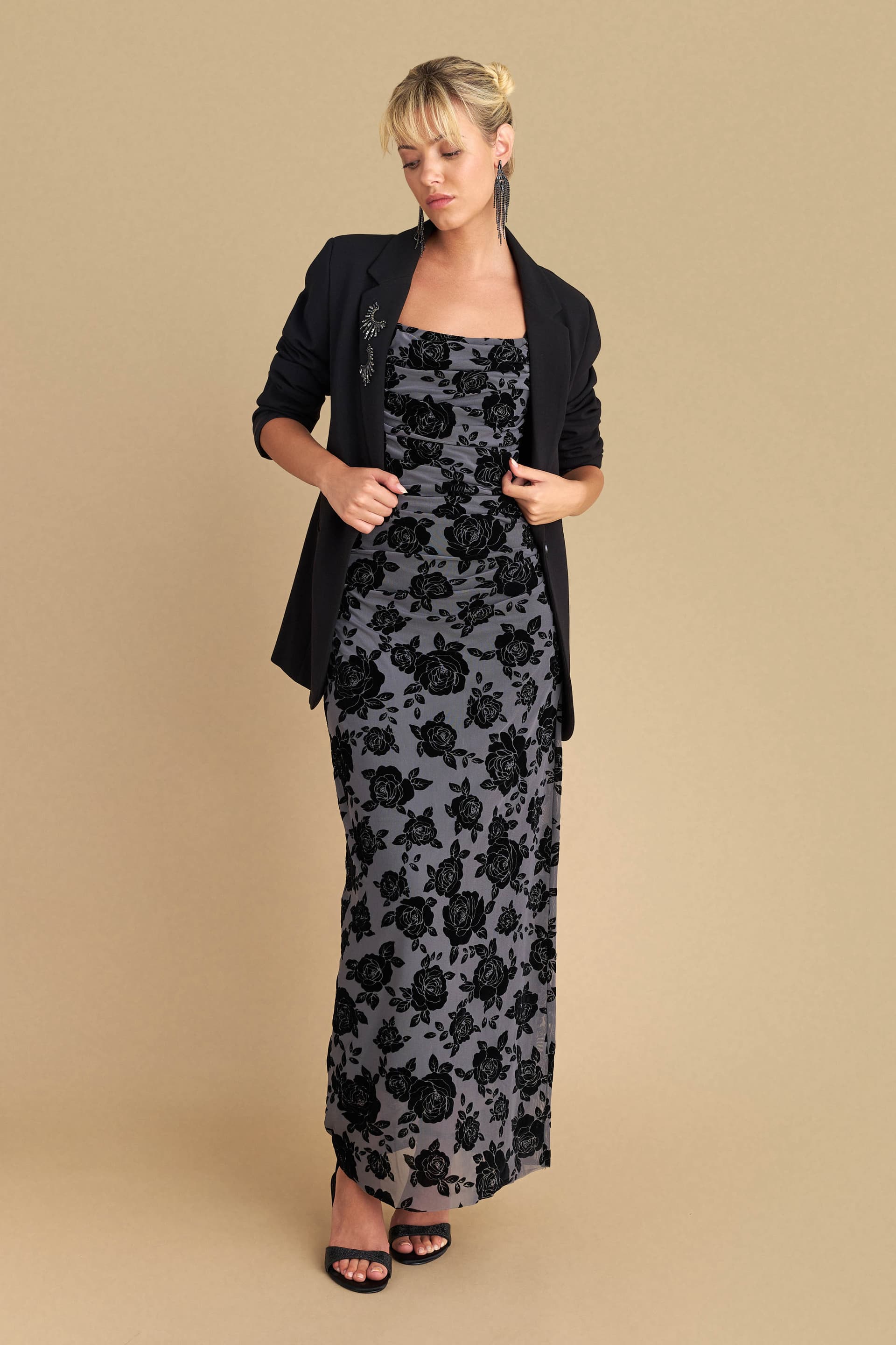 Φόρεμα μάξι με βελούδινα λουλούδια - Γκρι