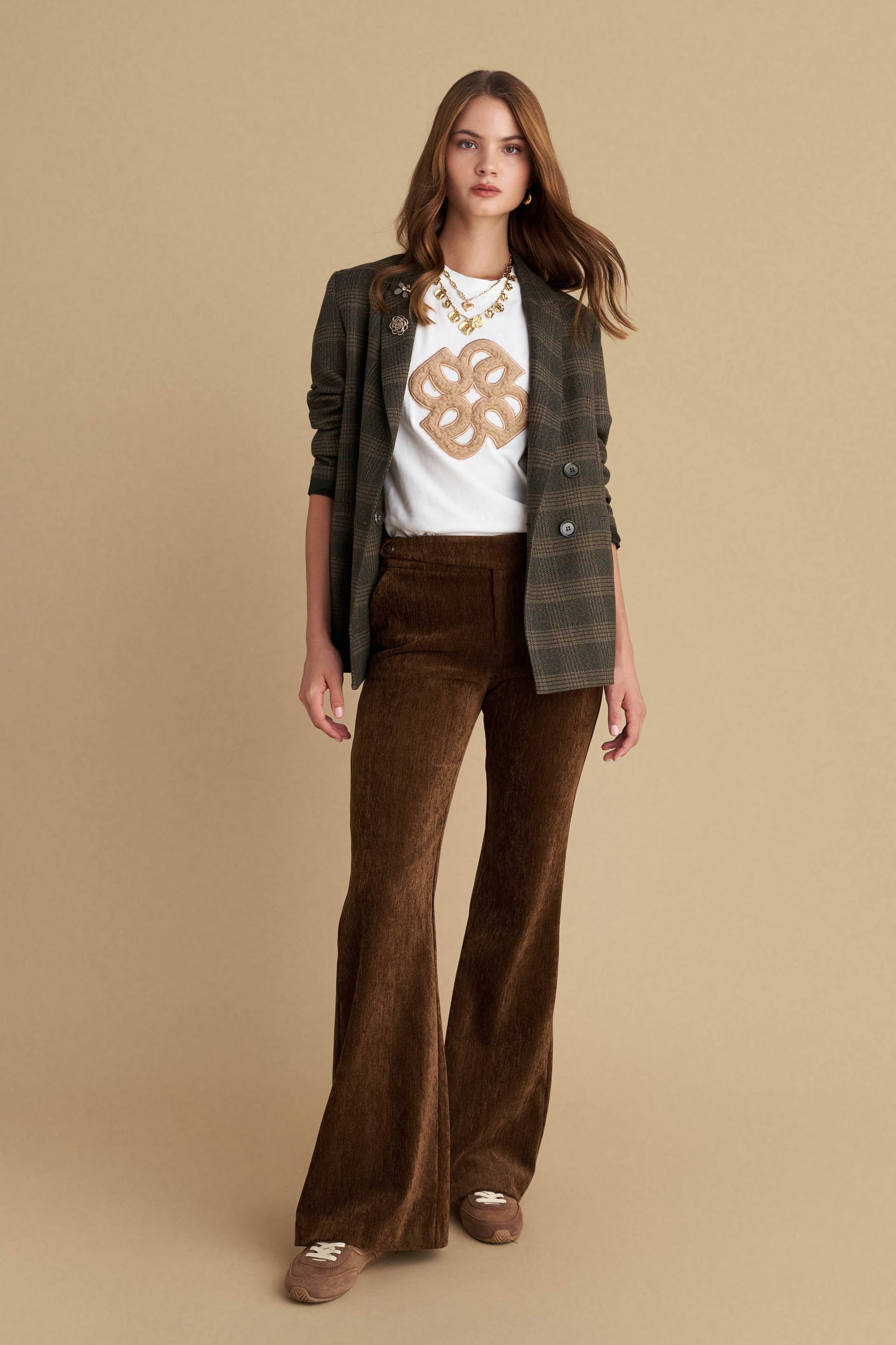 Παντελόνι καμπάνα κοτλέ - CHOCOLATE