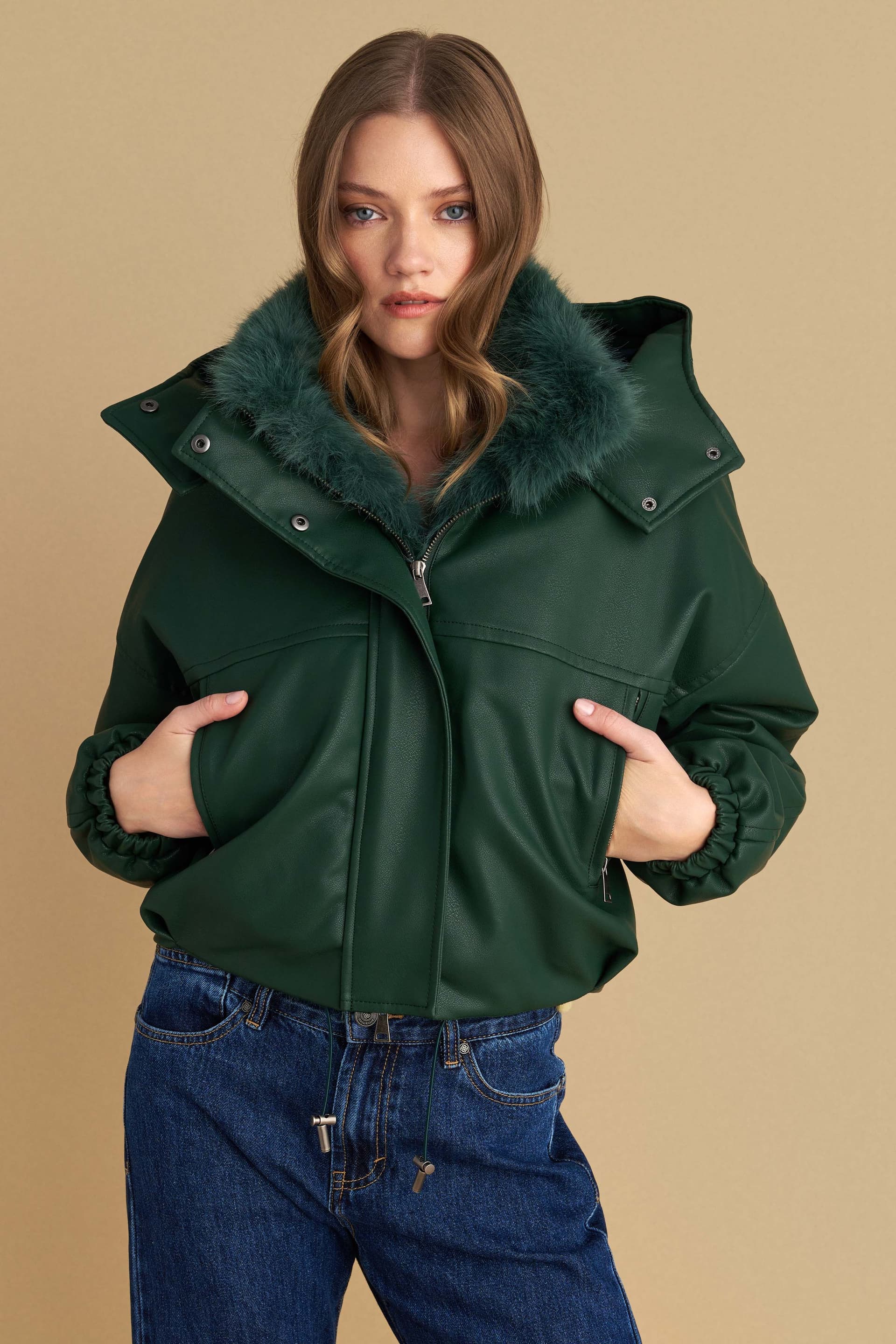 Μπουφάν δερματίνη με γούνα - Πράσινο