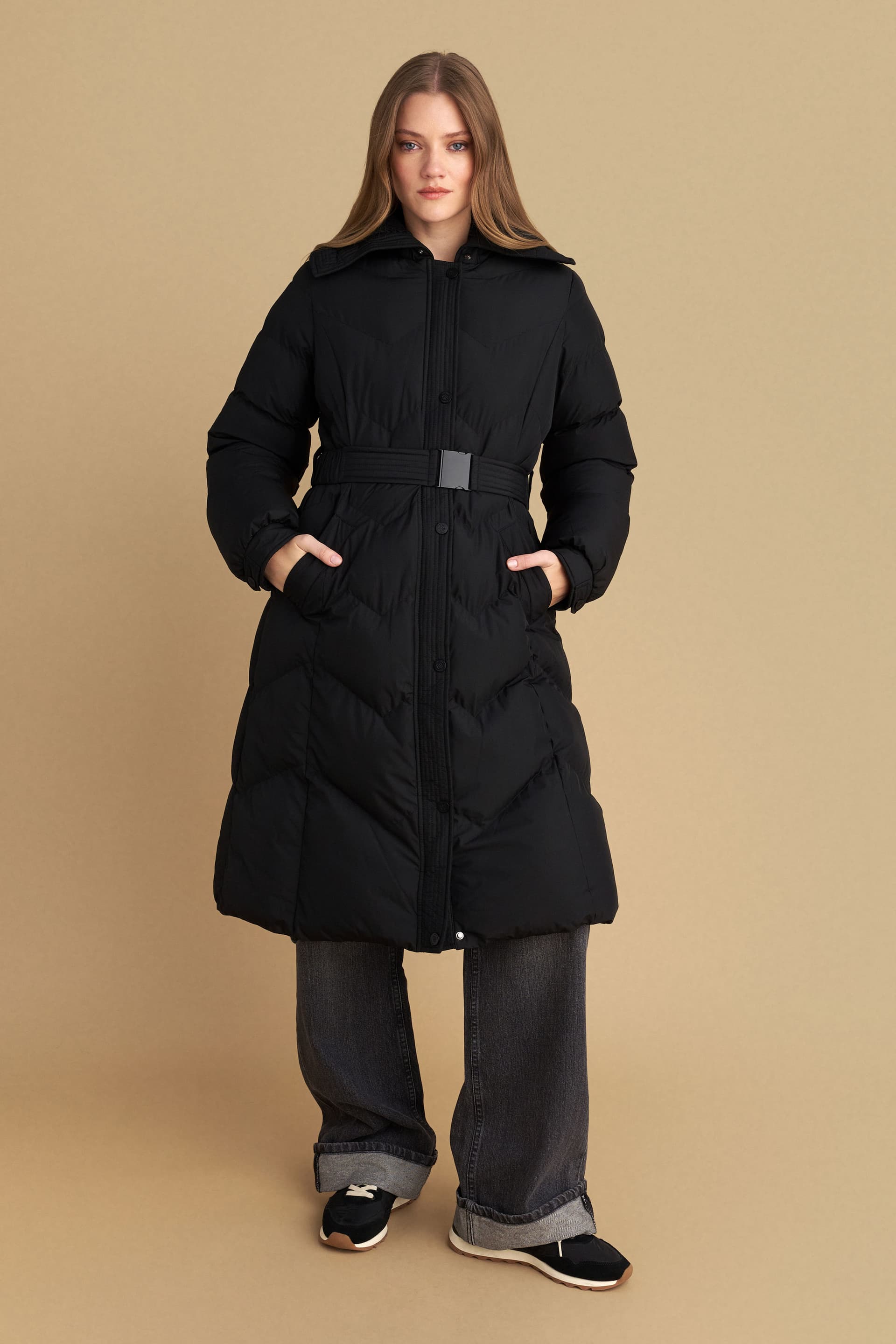 Μπουφάν μακρύ αδιάβροχο με ζώνη - Μαύρο