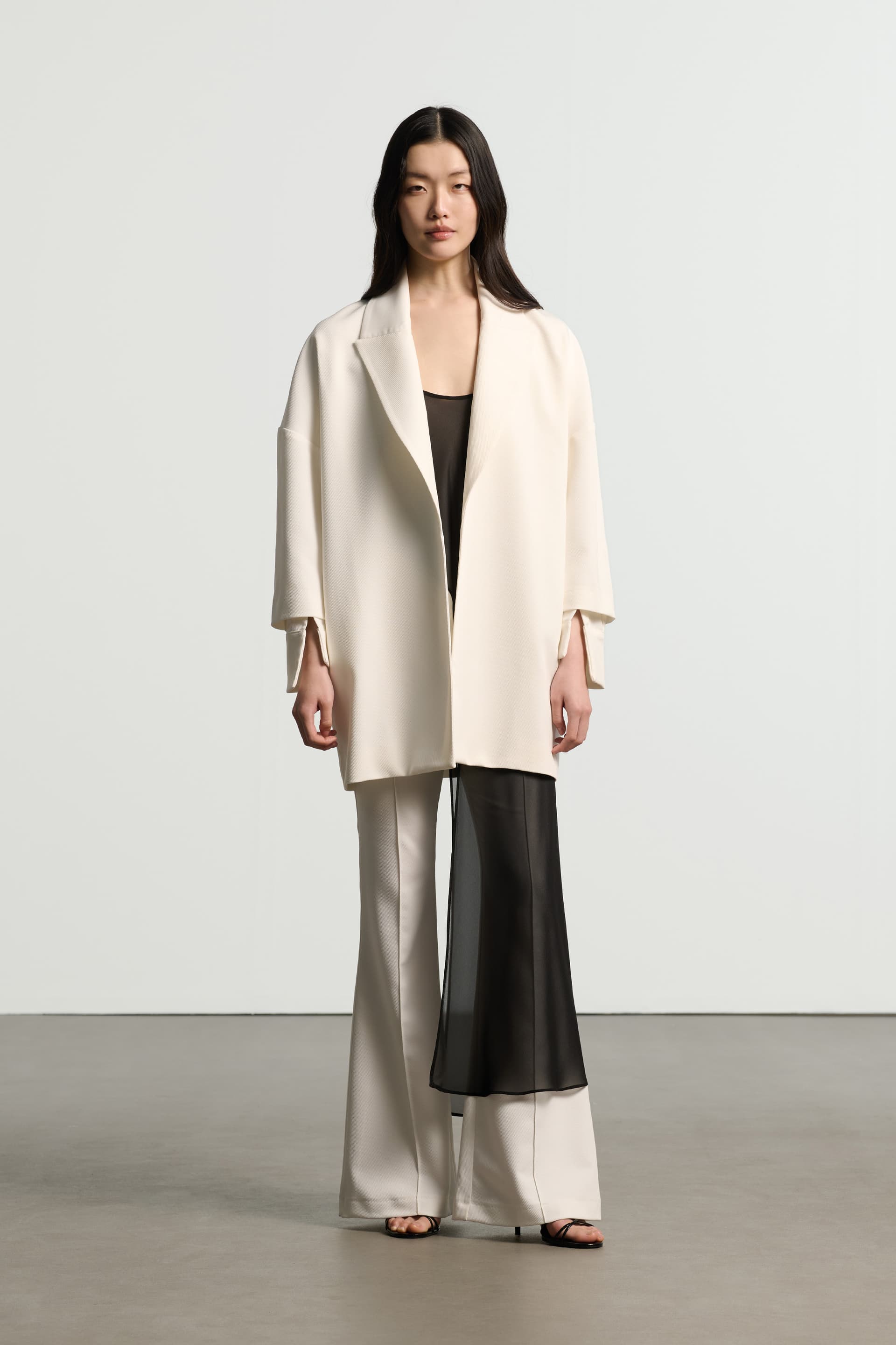 Σακάκι oversized με λεπτομέρεια στο μανίκι - Λευκό