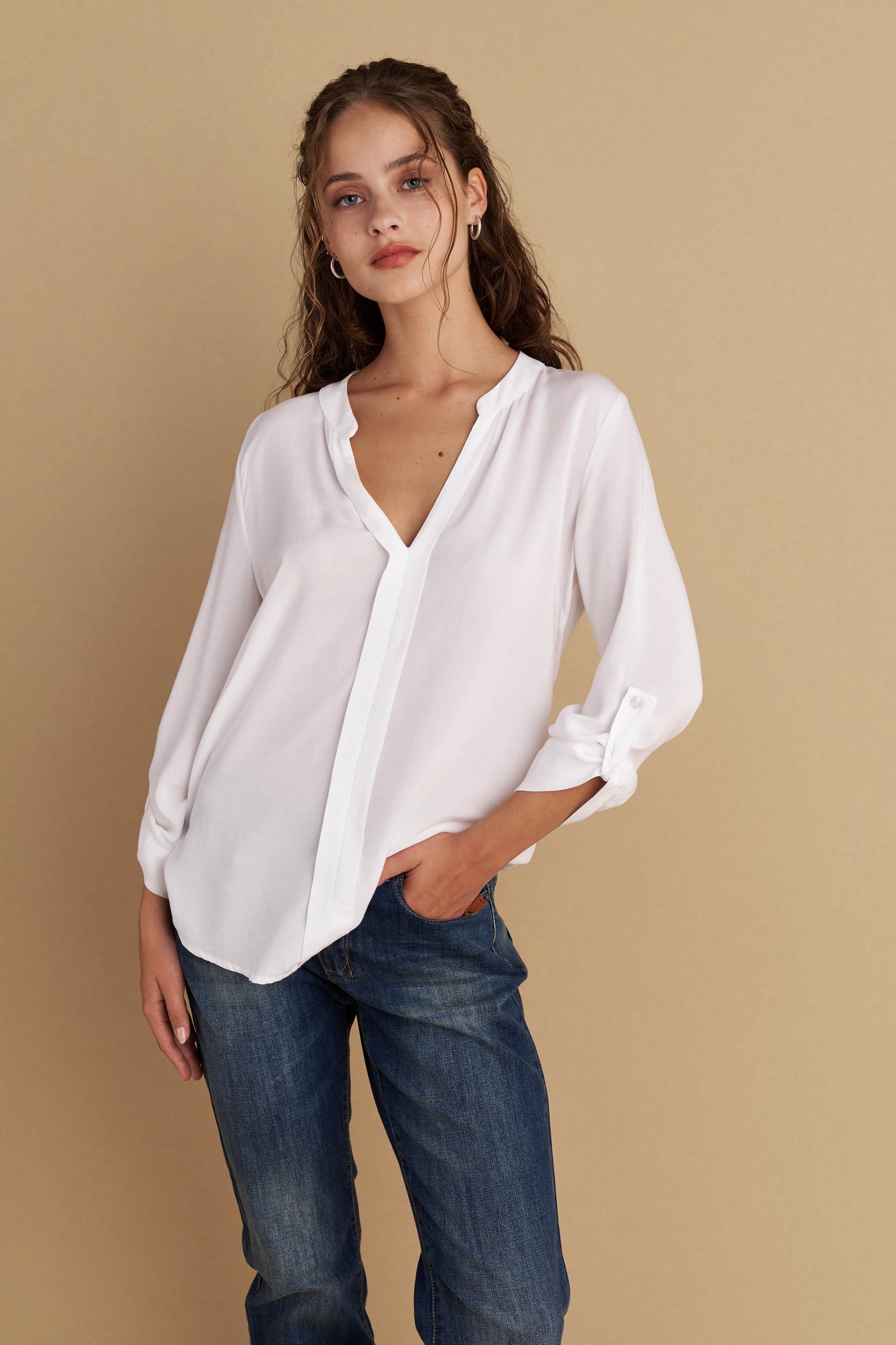 Τουνίκ μονόχρωμη με "v" - Λευκό