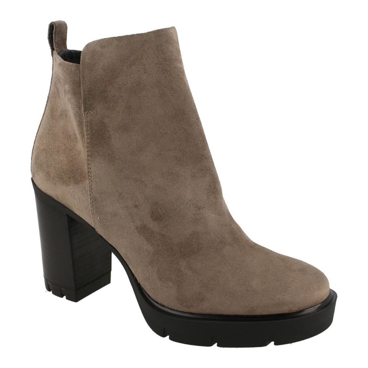 Μποτίνια Janet Sport -