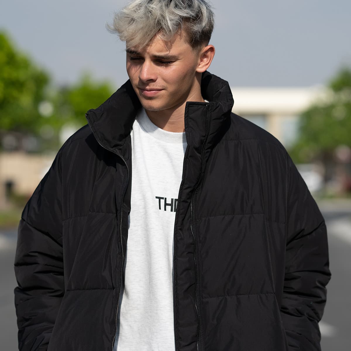 Χοντρό μπουφάν THEAD. -