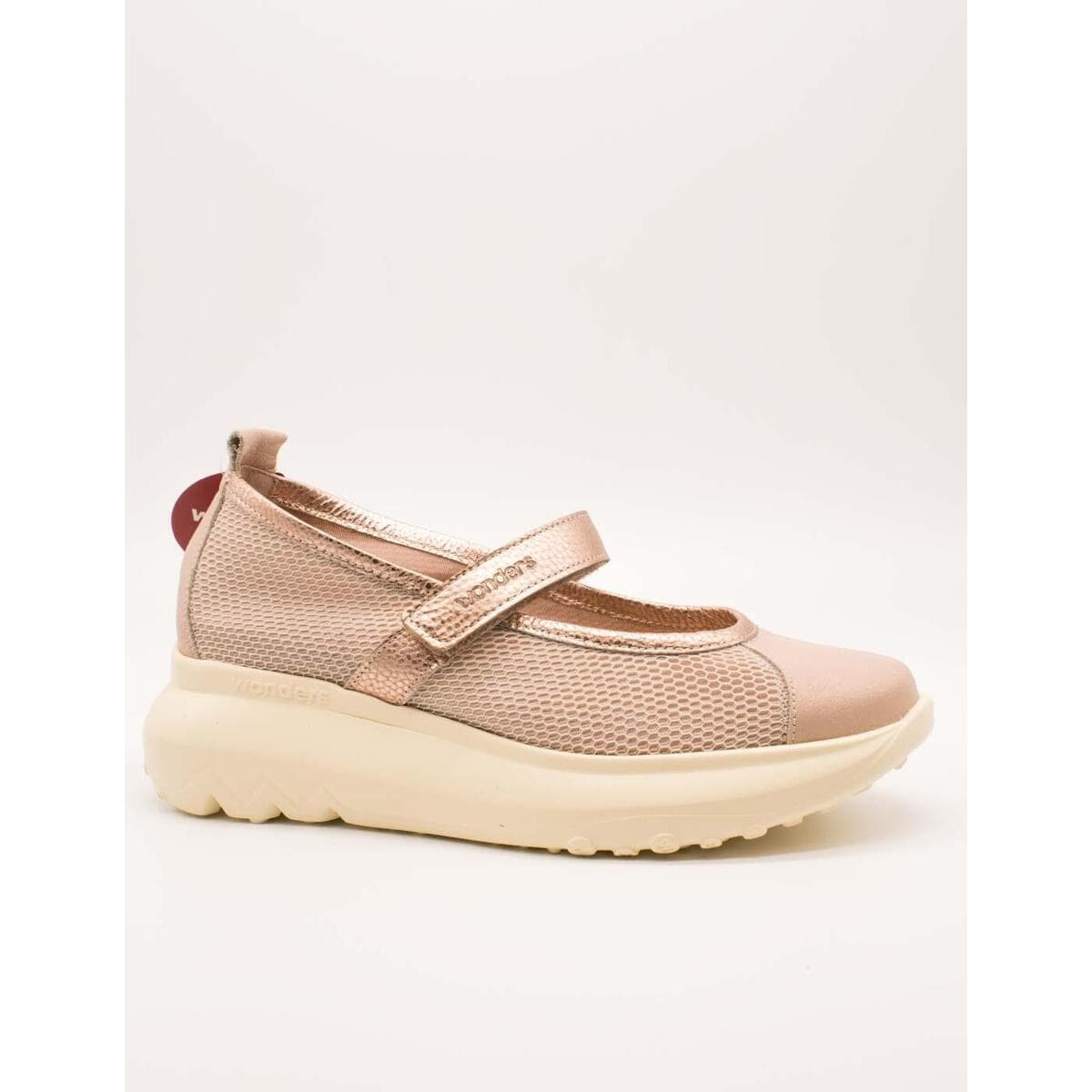 Παπούτσια Πόλης Wonders A-4003