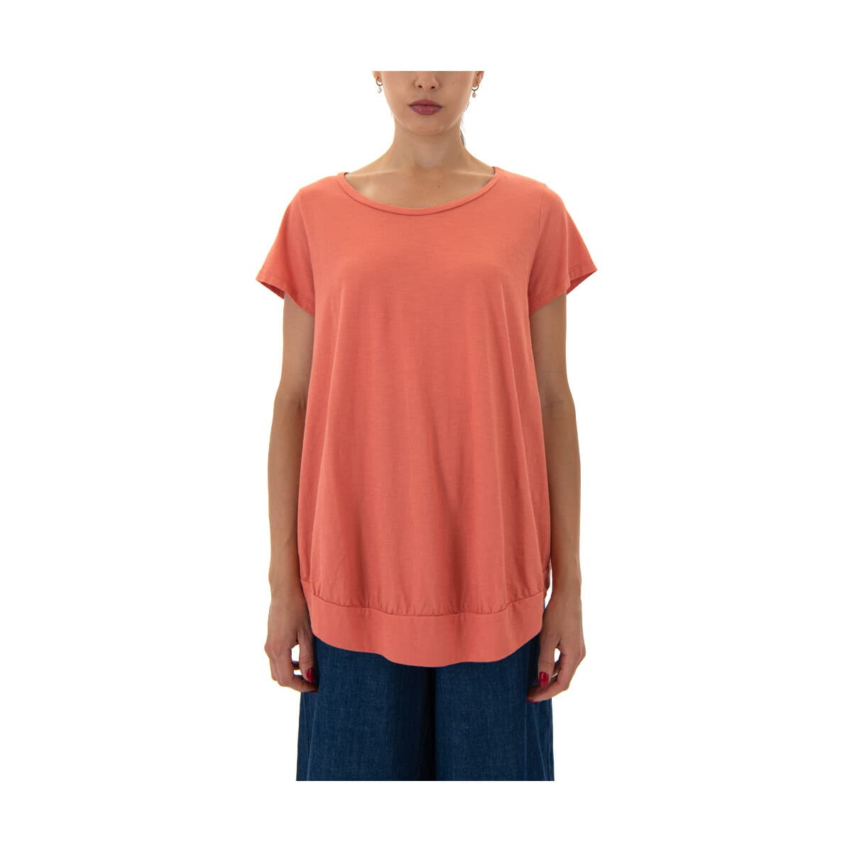 Μπλουζάκια με μακριά μανίκια Namaste GINNIFER ROUND NECK OVERSIZE FIT T-SHIRT WOMEN