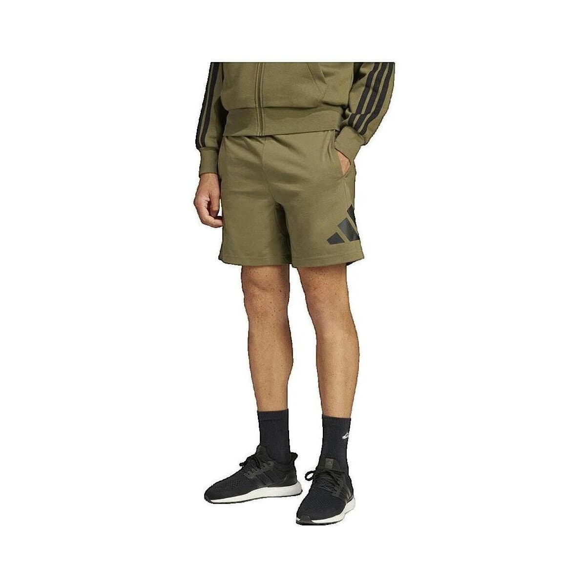 Shorts & Βερμούδες adidas Short Essentials vert