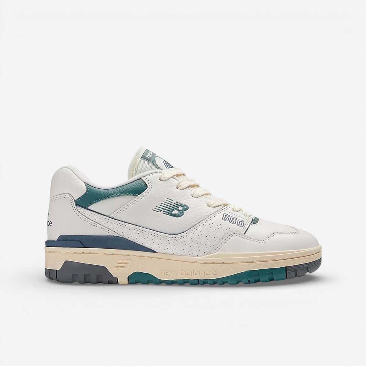 Xαμηλά Sneakers New Balance 550 New Spruce Mini Logo
