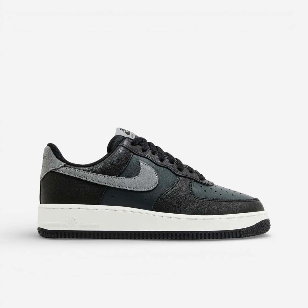 Xαμηλά Sneakers Nike Air Force 1 '07 Smoke Grey