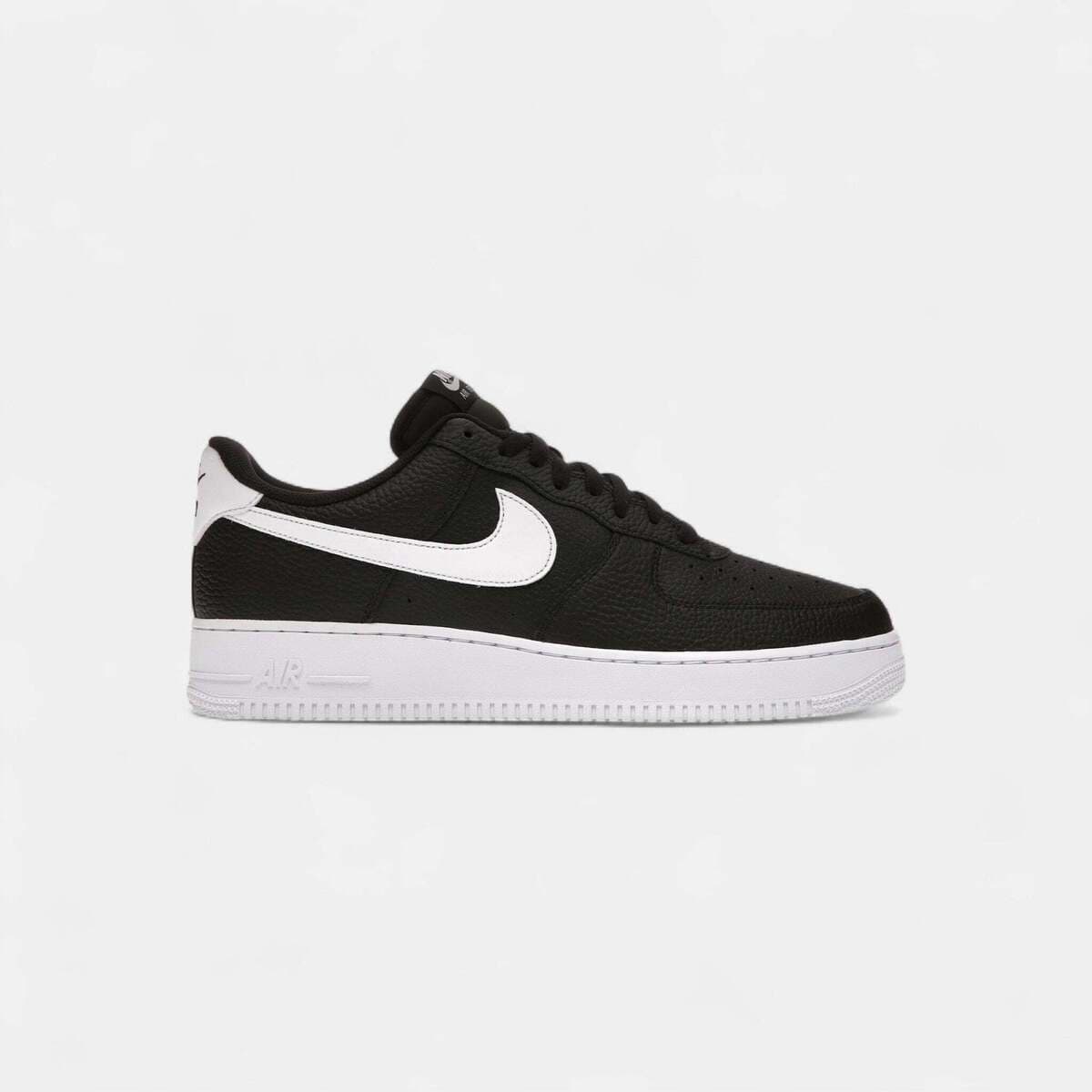 Xαμηλά Sneakers Nike -air-force-1-low-07-black-white-pebbled-leather