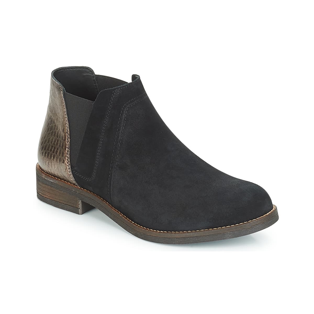 Μποτίνια Clarks DEMI BEAT