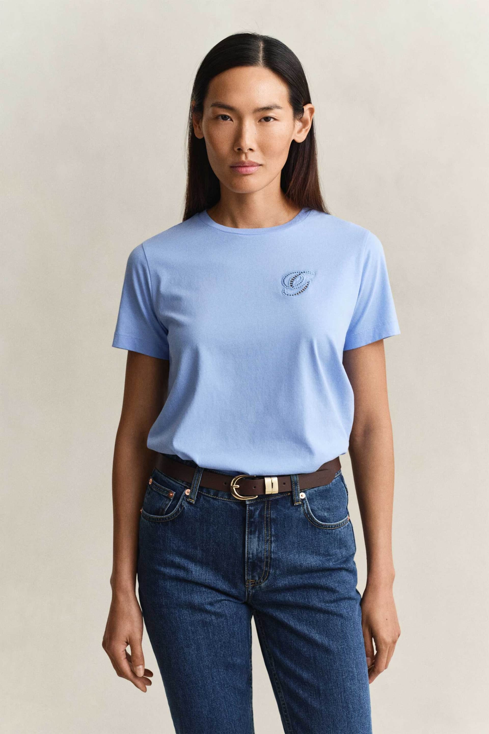 Gant γυναικείο T-shirt με κεντημένο script graphic logo Regular Fit