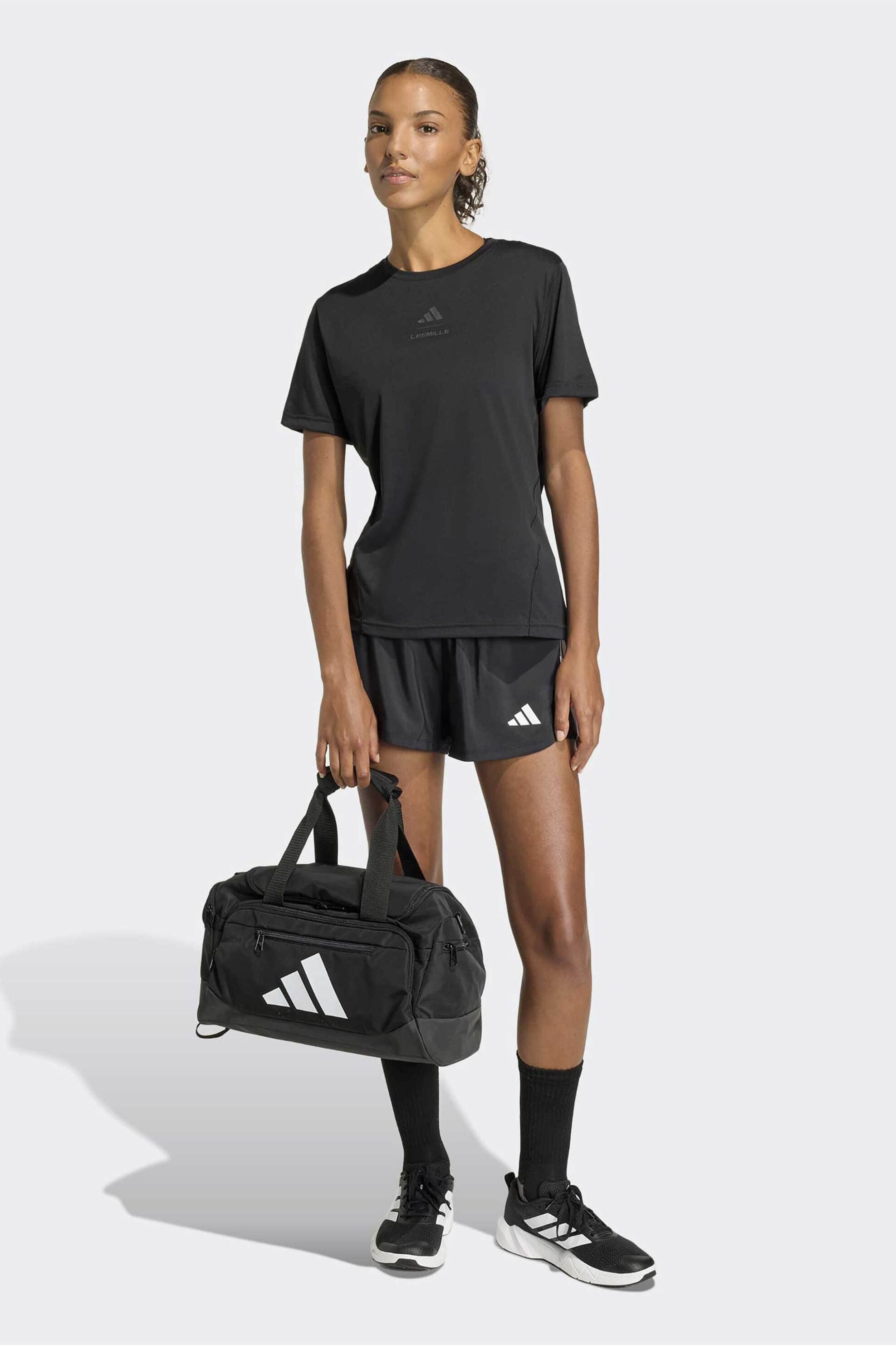 Adidas γυναικείο αθλητικό σορτς Regular Fit "Pacer Workout Woven 2in1"