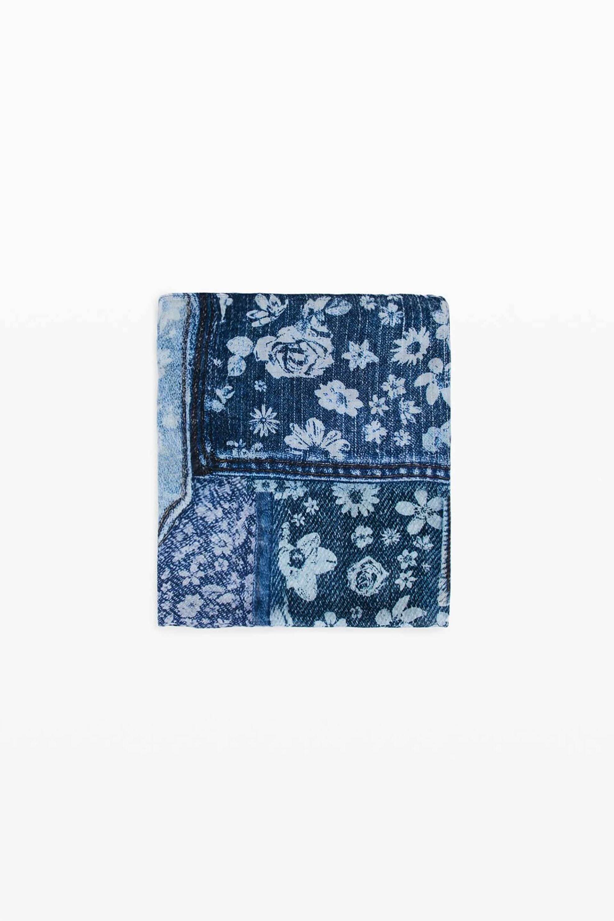 Desigual γυναικείο φουλάρι με εφέ denim και floral print "Maggi" | ONE SIZE