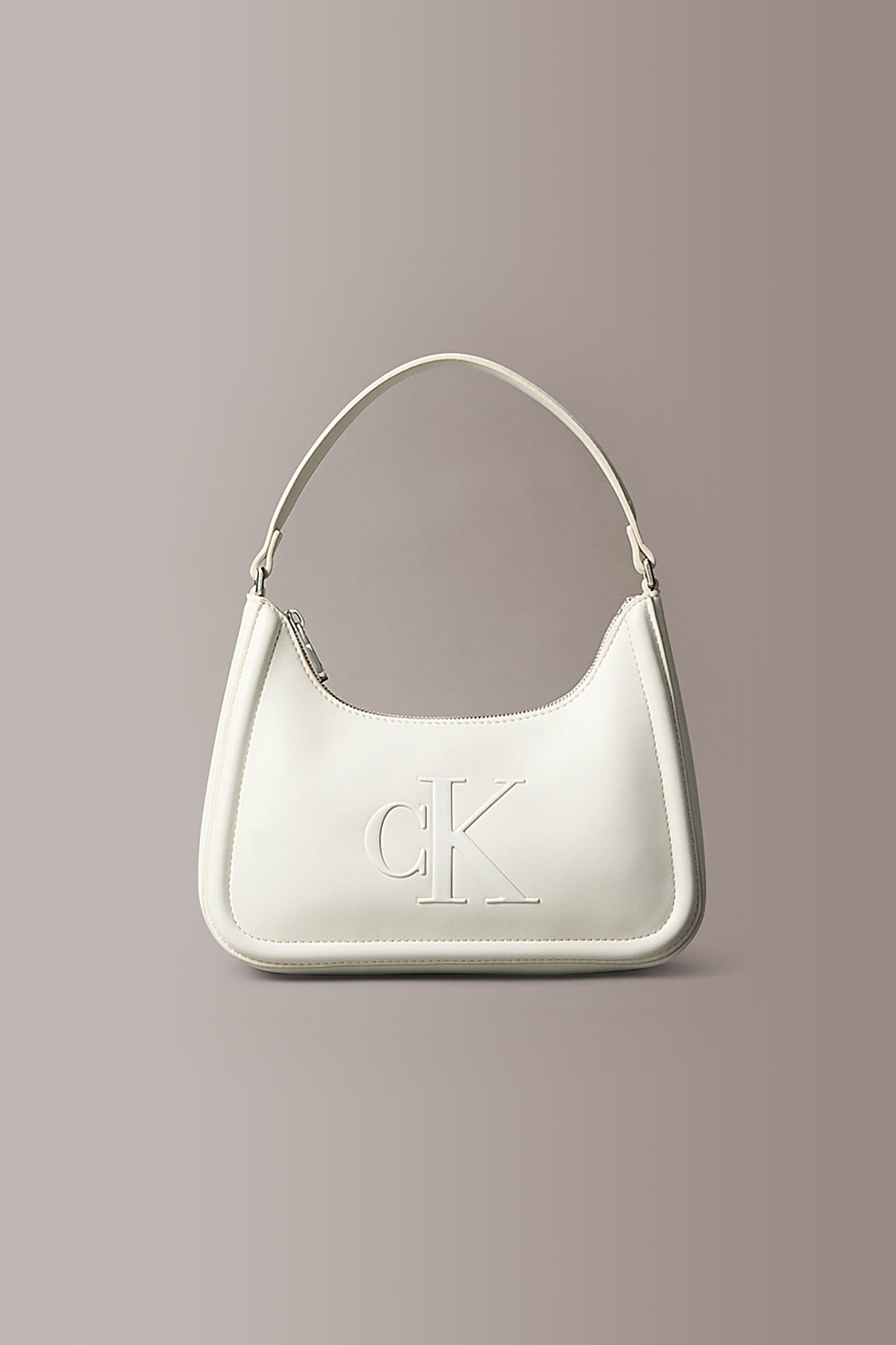 Calvin Klein Jeans γυναικεία τσάντα ώμου με ανάγλυφο λογότυπο