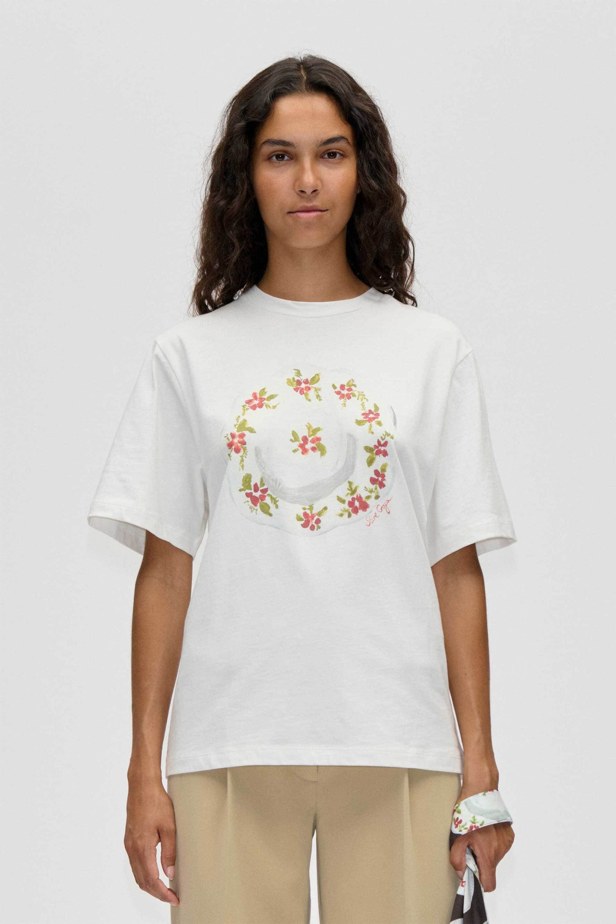 Stine Goya γυναικείο T-shirt με floral print "The Plate"