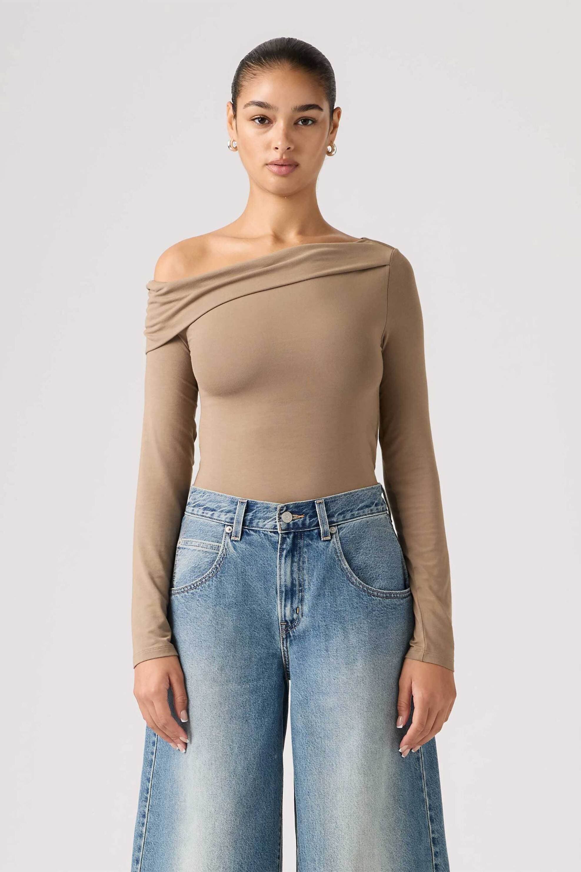 Levi's® γυναικεία μπλούζα off shoulder Slim Fit "Clara"