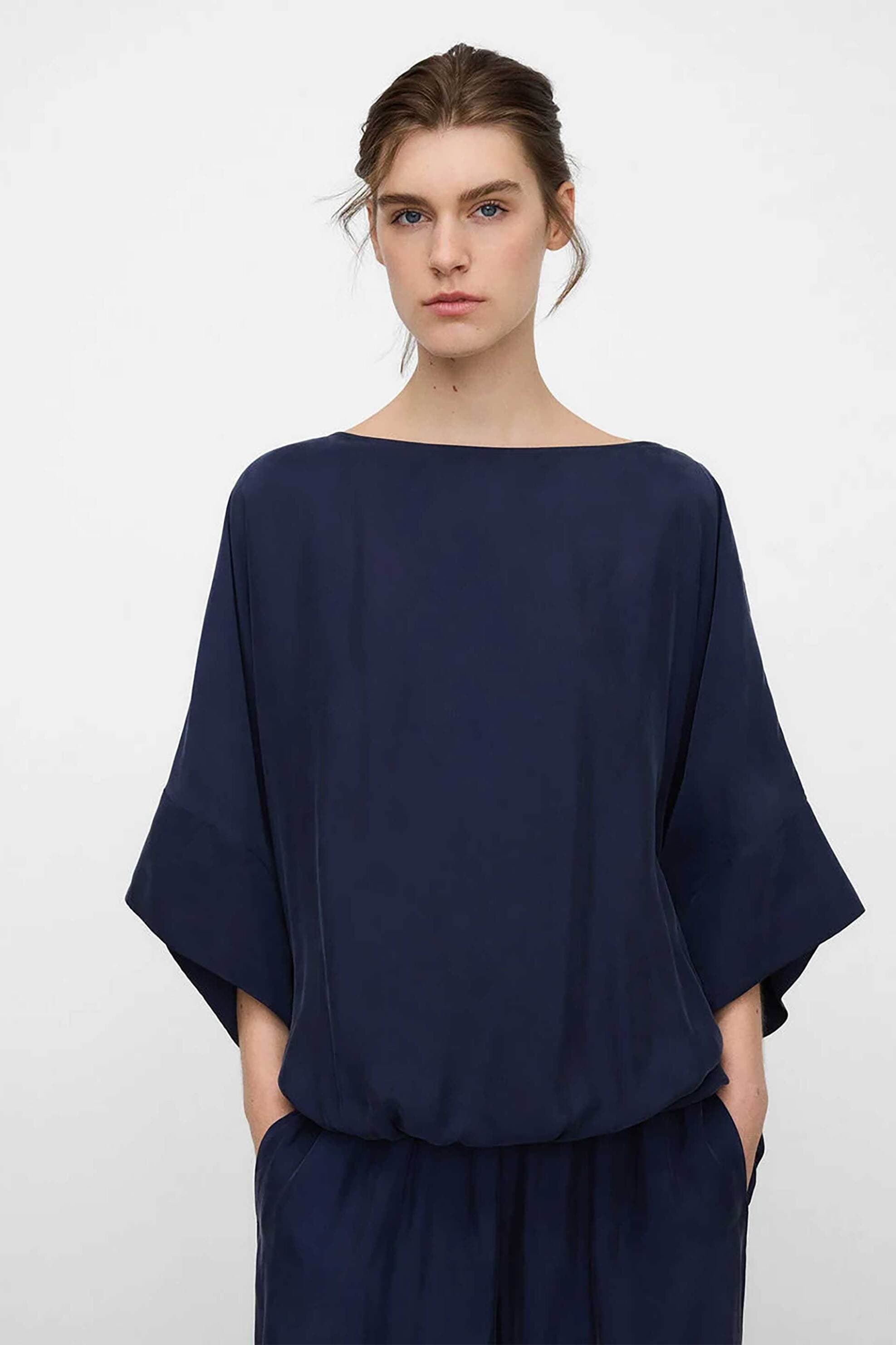 Adolfo Domínguez γυναικεία μπλούζα μονόχρωμη με σούρες στο τελείωμα