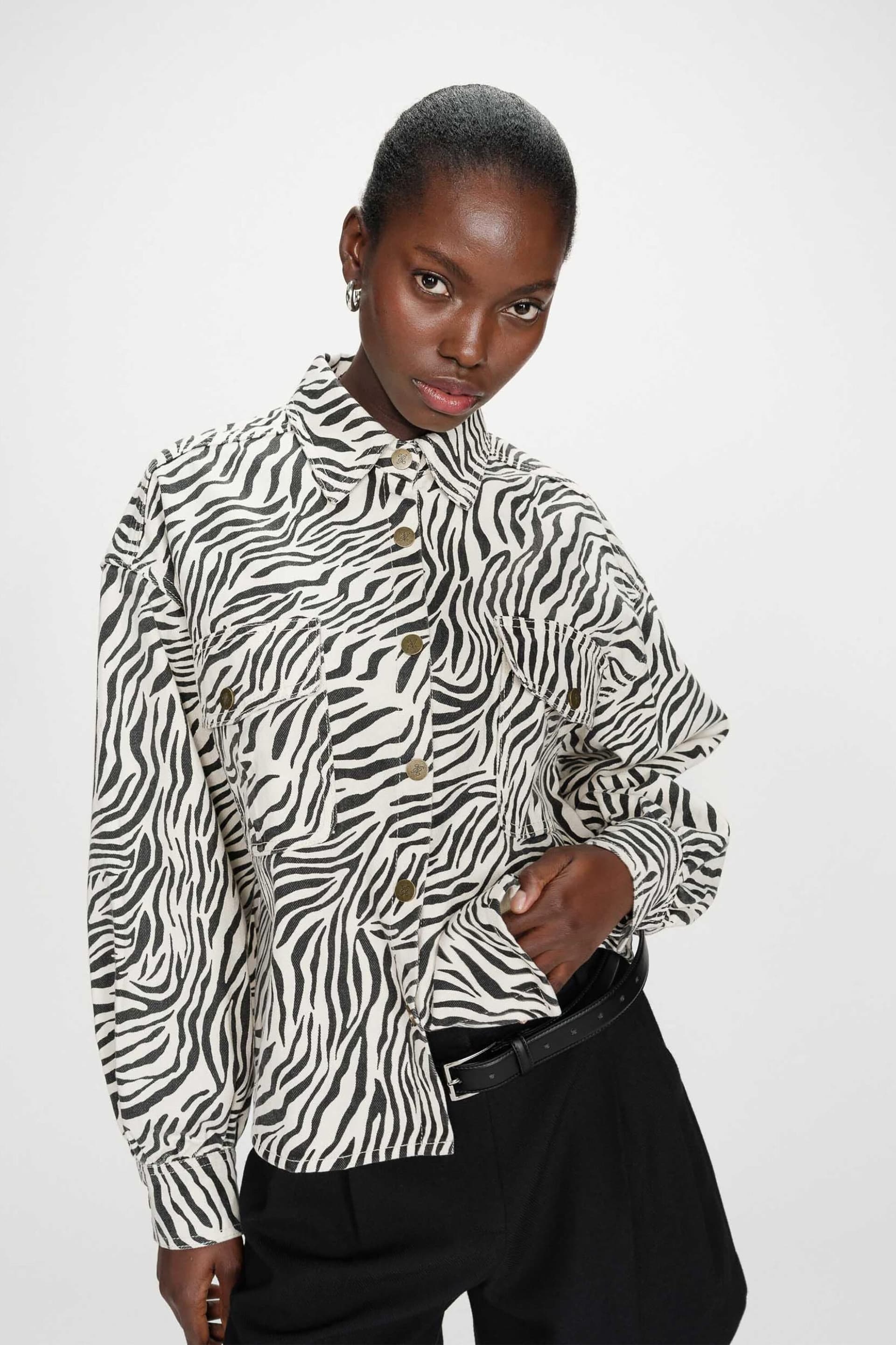 Grace & Mila γυναικείο πουκάμισο με animal print Οversized Fit "Perez"